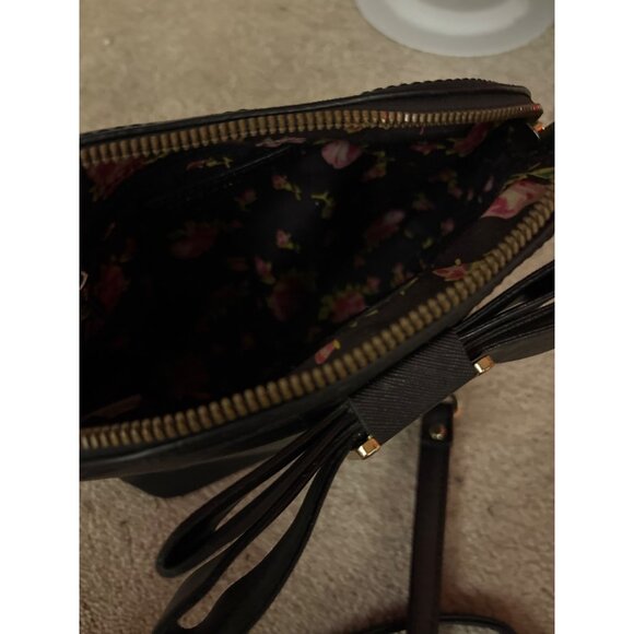 Betsey Johnson Set Of 2 Bags With Bow & Heart Detailing - Black & Patterned SEE - Picture 5 of 13